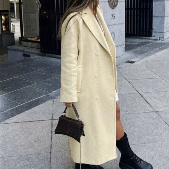 Zara Limited Edition Double-Breasted Italian Wool Blend Coat - Medium - Picture 5 of 16